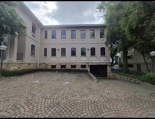 491M² OFFICE TO LET IN SANDTON CENTRAL